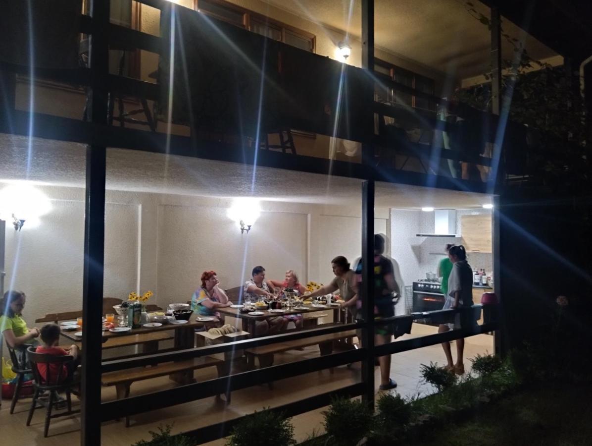 Эльза Hotel Gudauta Luaran gambar